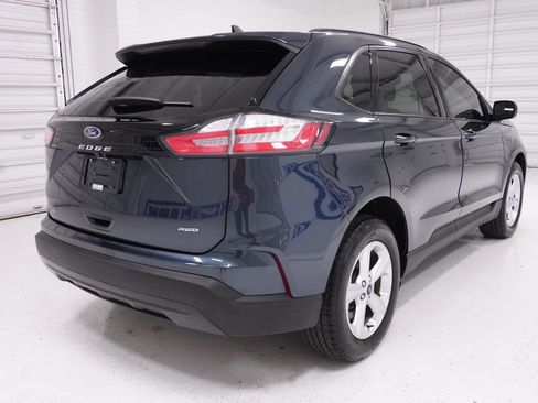 Used 2024 Ford Edge SE image 5