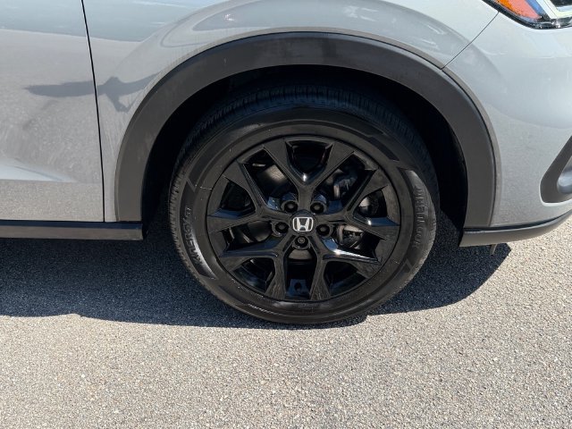 Certified 2025 Honda HR-V Sport image 10