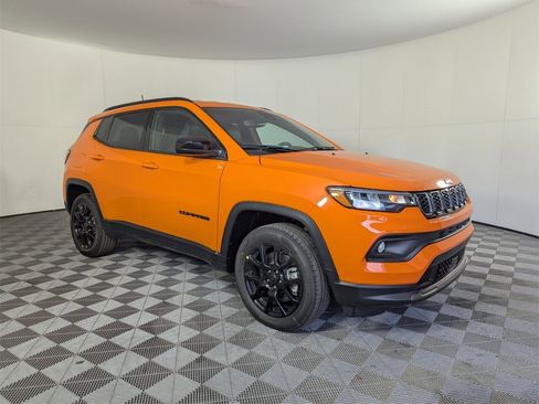 New 2026 Jeep Compass Latitude image 2