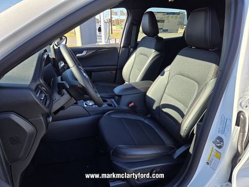 New 2026 Ford Escape ST-Line w/ Tech Pack #1 FWD image 5