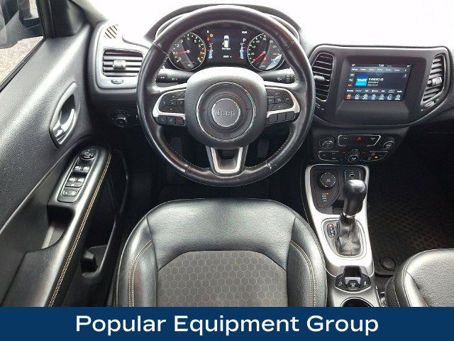 Used 2018 Jeep Compass Latitude w/ Popular Equipment Group AWD/4WD image 3