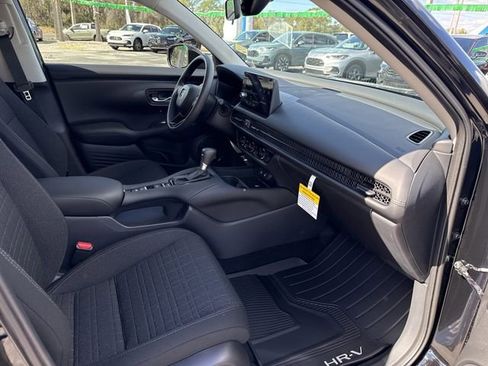 New 2026 Honda HR-V LX image 18