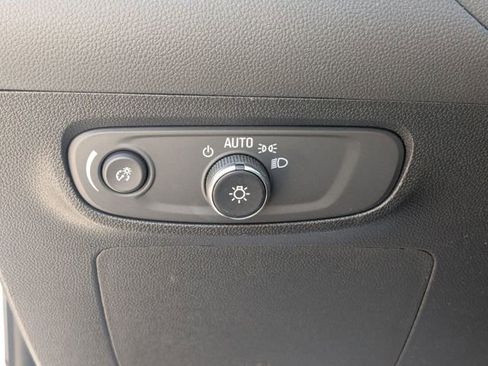 Used 2025 Buick Encore GX Preferred image 15