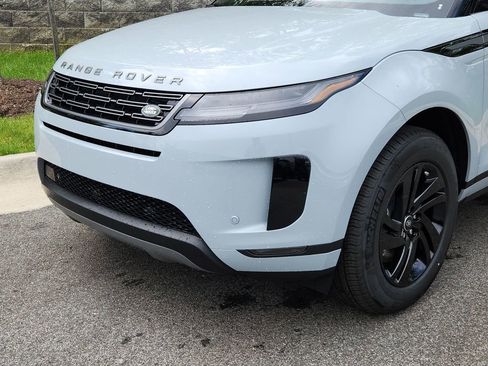 Used 2026 Land Rover Range Rover Evoque S AWD/4WD image 11