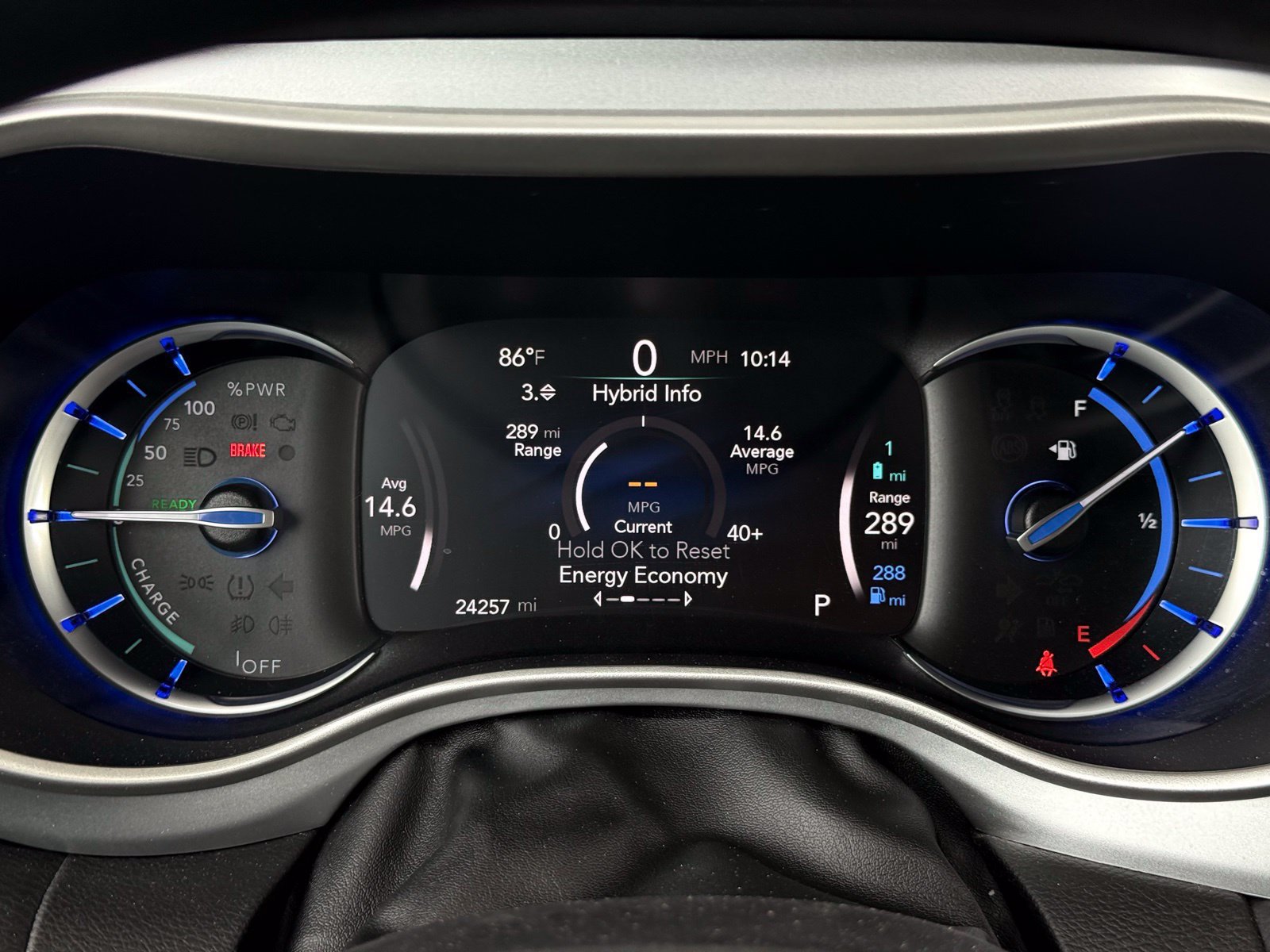 Used 2018 Chrysler Pacifica Touring Plus FWD image 39