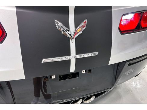 Used 2018 Chevrolet Corvette Stingray Coupe w/ 2LT Preferred Equipment Group RWD image 30