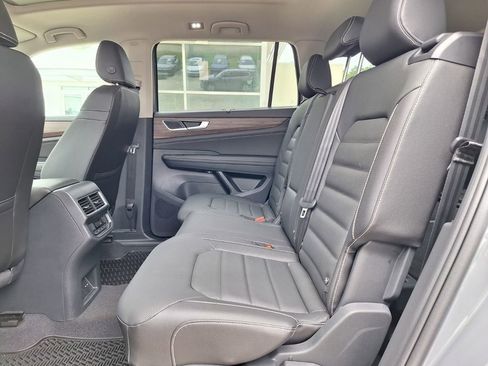 New 2025 Volkswagen Atlas SEL image 10
