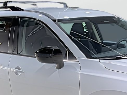 New 2026 Nissan Pathfinder SV image 15