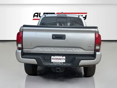 Used 2022 Toyota Tacoma SR AWD/4WD image 6