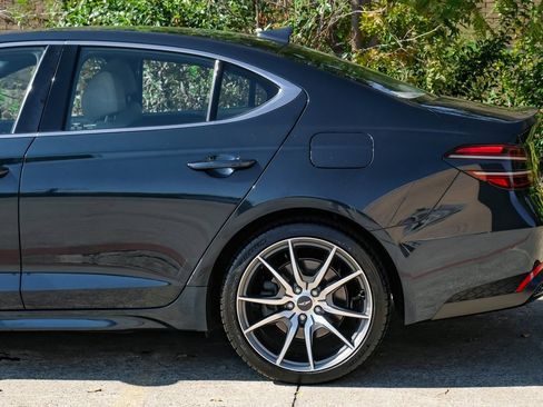 Used 2023 Genesis G70 2.0T image 17