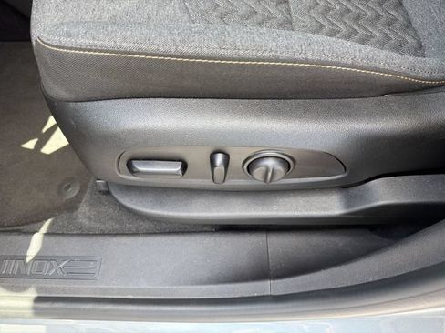 Certified 2024 Chevrolet Equinox LT FWD image 20