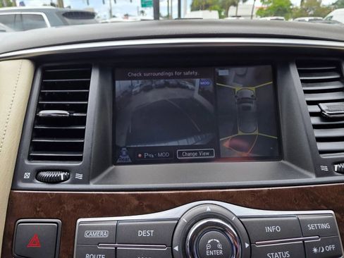 Used 2016 INFINITI QX80 2WD w/ Driver's Assistance Package image 15