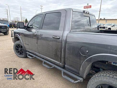 Used 2019 RAM 2500 Laramie w/ Night Edition AWD/4WD image 8