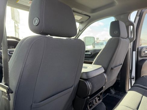 Used 2022 GMC Sierra 2500 SLE image 19