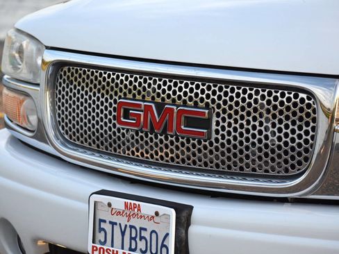 Used 2006 GMC Yukon XL Denali AWD/4WD image 7