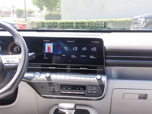 Certified 2024 Hyundai Kona SEL AWD/4WD image 17
