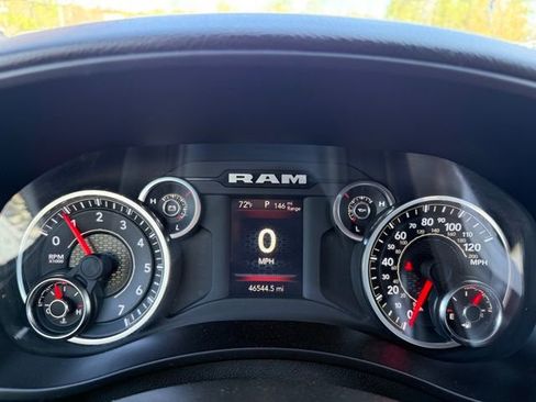 Used 2024 RAM 2500 Big Horn AWD/4WD image 15