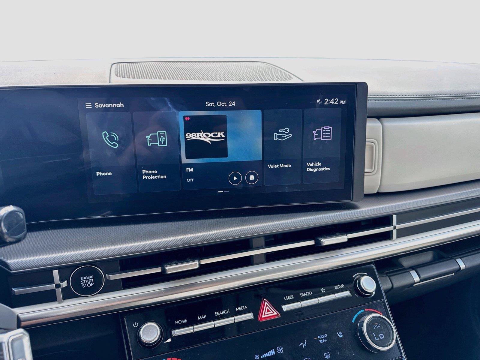 Used 2025 Hyundai Santa Fe SEL FWD image 20
