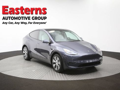 Used 2023 Tesla Model Y Long Range AWD/4WD image 43