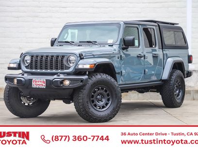 Used 2025 Jeep Gladiator Sport