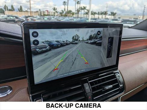 Used 2024 Lincoln Navigator L Reserve image 18