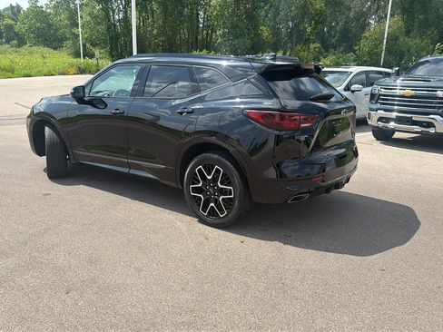 Used 2023 Chevrolet Blazer RS w/ Enhanced Convenience Package AWD/4WD image 3