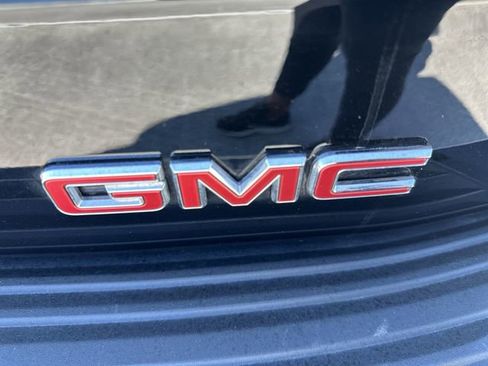 Used 2025 GMC Yukon XL Denali image 14