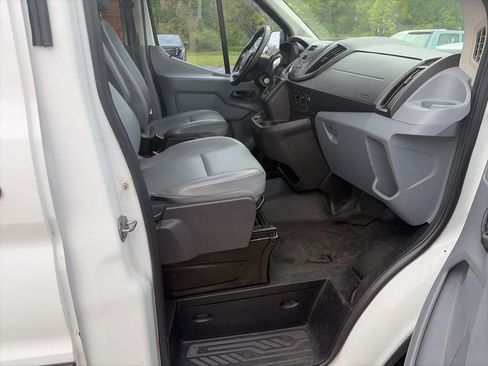 Certified 2019 Ford Transit 150 130 Medium Roof RWD image 35