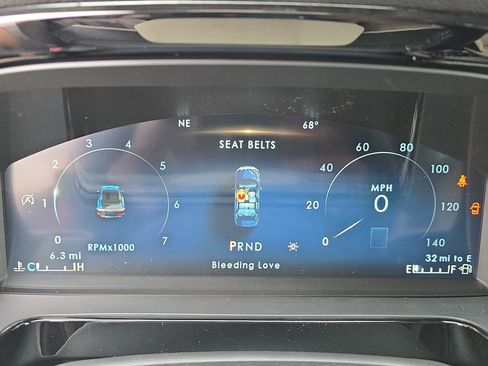 New 2026 Lincoln Corsair Premiere image 21