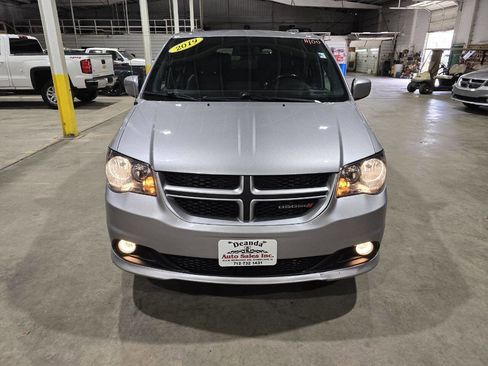 Used 2019 Dodge Grand Caravan GT FWD image 16