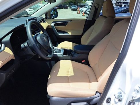 Used 2023 Toyota RAV4 LE image 12