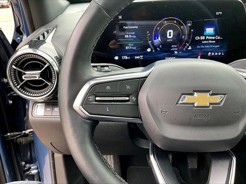 Used 2025 Chevrolet Equinox LT w/ Convenience Package II AWD/4WD image 11