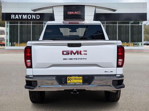 New 2026 GMC Sierra 1500 SLE image 4