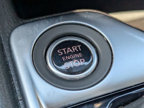 Certified 2022 Nissan Sentra SV image 28