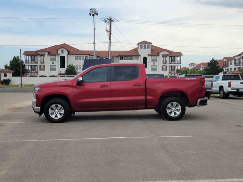Used 2021 Chevrolet Silverado 1500 LT AWD/4WD image 5