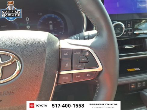 Used 2023 Toyota Highlander Platinum AWD/4WD image 18