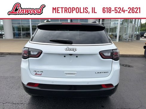 Used 2024 Jeep Compass Limited w/ Elite Group AWD/4WD image 4