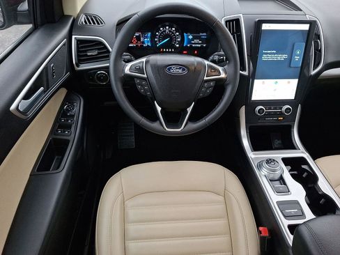 Certified 2023 Ford Edge SEL w/ Convenience Package image 11