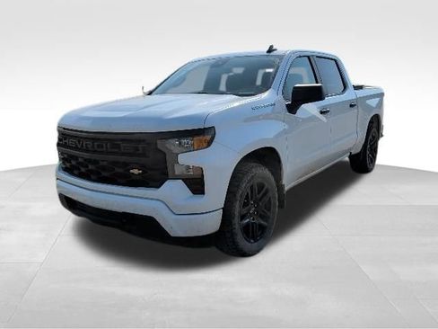 Used 2022 Chevrolet Silverado 1500 Custom AWD/4WD image 7