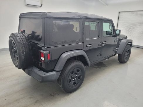 Used 2018 Jeep Wrangler Unlimited Sport AWD/4WD image 10