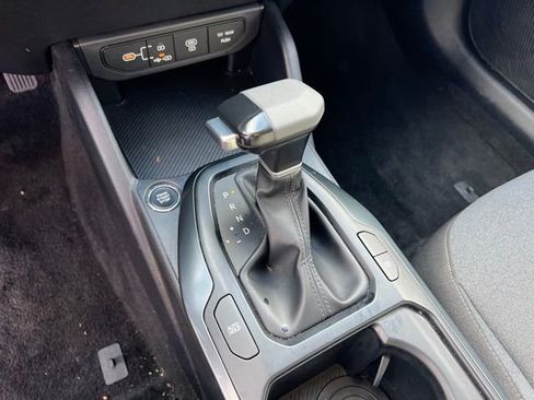 Used 2025 Kia K4 FWD image 22