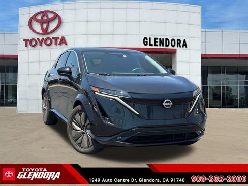 Used 2023 Nissan Ariya FWD image 2