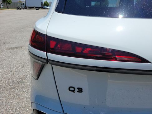 New 2026 Audi Q3 quattro 2.0T AWD/4WD image 10