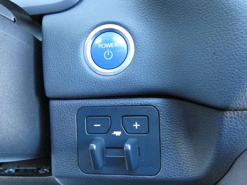 Used 2024 Toyota Tundra Limited image 67