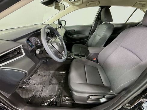 Certified 2025 Toyota Corolla LE FWD image 21