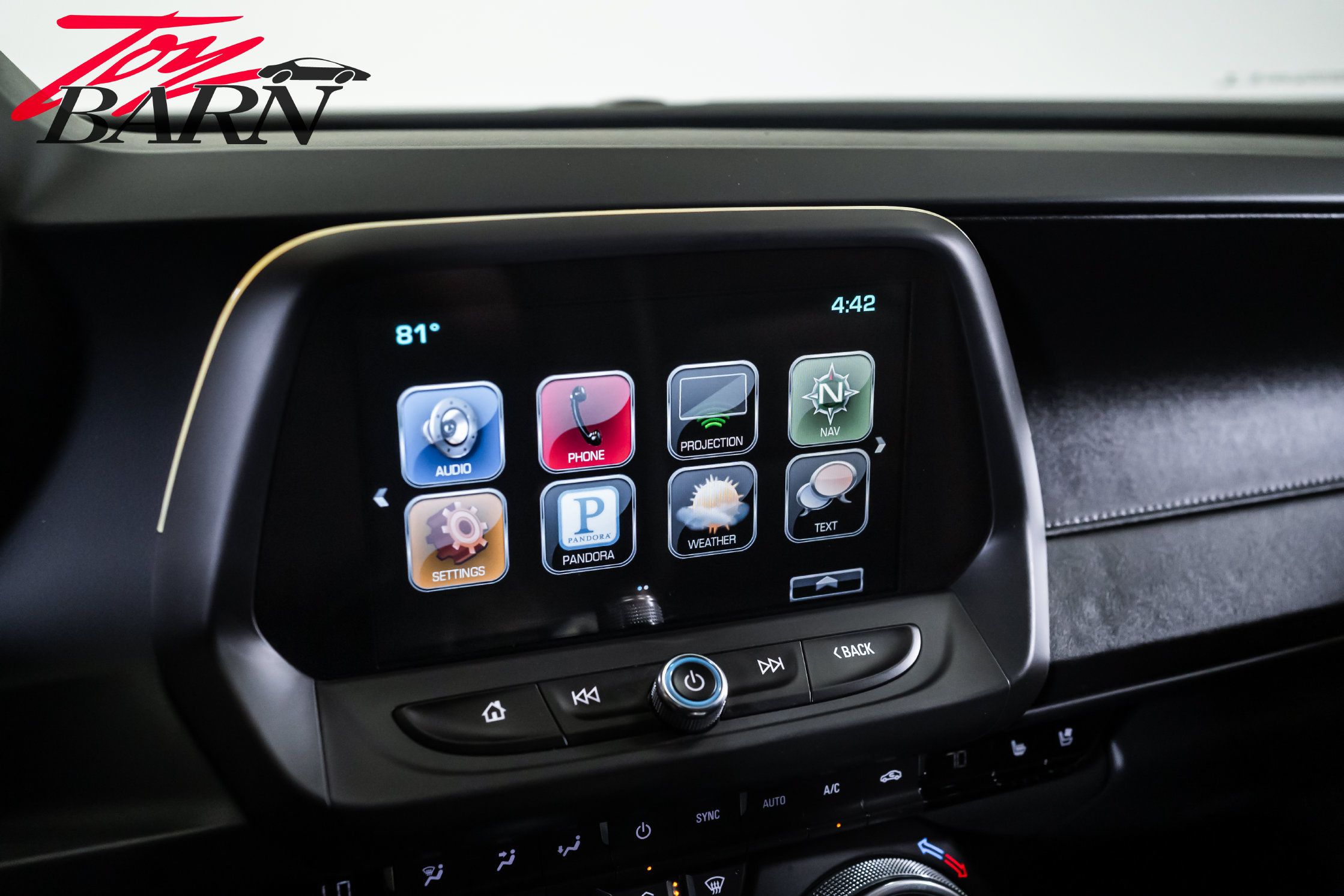 Used 2016 Chevrolet Camaro SS RWD image 40