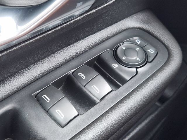 Used 2021 GMC Terrain SLE FWD image 22
