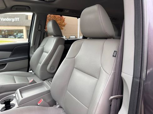 Used 2016 Honda Odyssey EX-L image 24