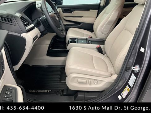Used 2025 Honda Odyssey EX-L image 17