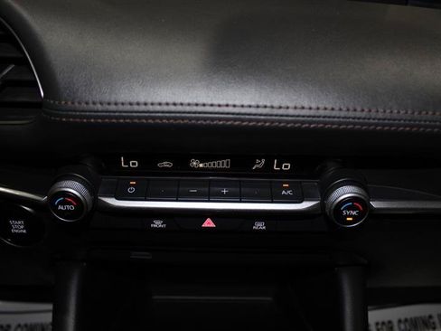 Used 2021 MAZDA MAZDA3 s FWD image 17